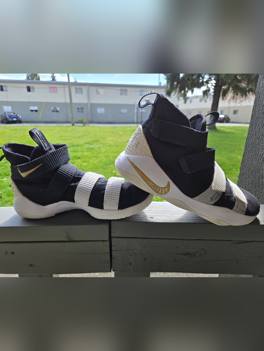 Nike Lebron Soldier 11